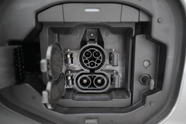 2023 Subaru Solterra — photo 8 of 22