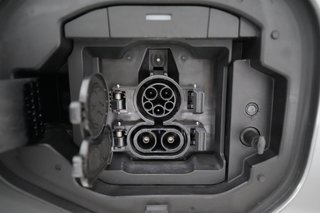 2023 Subaru Solterra — photo 8 of 22