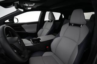 2023 Subaru Solterra — photo 3 of 22