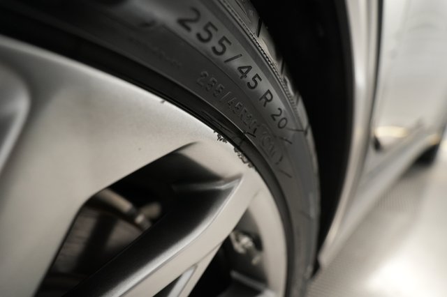 2023 Genesis GV60 — photo 25 of 37