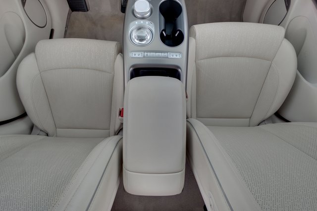 2023 Genesis GV60 — photo 20 of 37