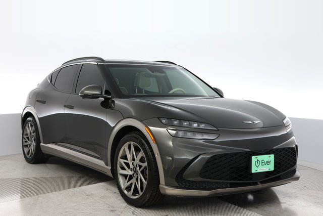 2023 Genesis GV60 — photo 9 of 37