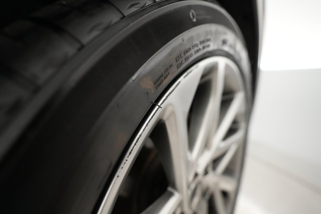 2023 Genesis GV60 — photo 30 of 37