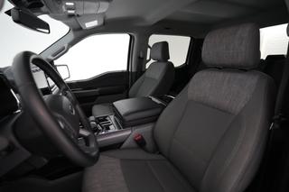 2023 Ford F-150 Lightning — photo 3 of 15