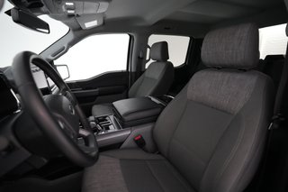 2023 Ford F-150 Lightning — photo 3 of 15