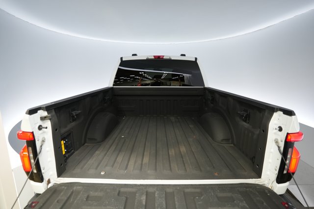 2023 Ford F-150 Lightning — photo 6 of 15