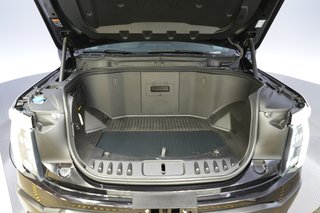 2023 Ford F-150 Lightning — photo 17 of 20