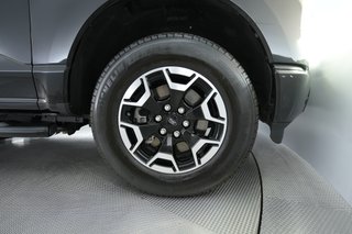 2023 Ford F-150 Lightning — photo 11 of 20