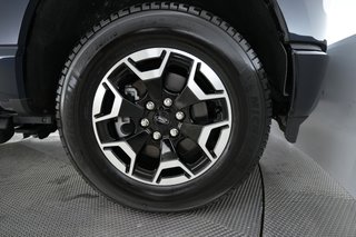 2023 Ford F-150 Lightning — photo 9 of 15