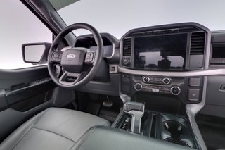 2023 Ford F-150 Lightning — photo 14 of 18