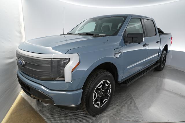 2023 Ford F-150 Lightning — VIN 1FTVW1EL9PWG55360