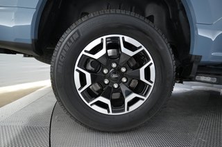 2023 Ford F-150 Lightning — photo 7 of 18