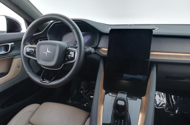 2021 Polestar 2 — photo 3 of 35
