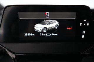 2023 Volkswagen ID.4 — photo 5 of 18