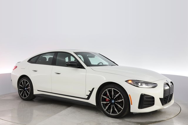 2023 BMW i4 — photo 11 of 25
