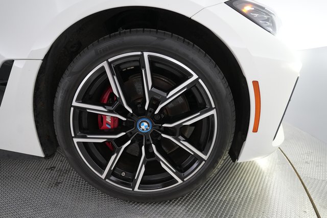 2023 BMW i4 — photo 7 of 25