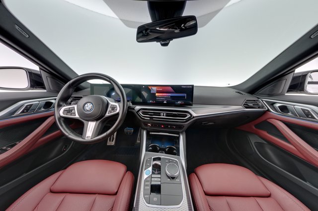 2023 BMW i4 — photo 21 of 25