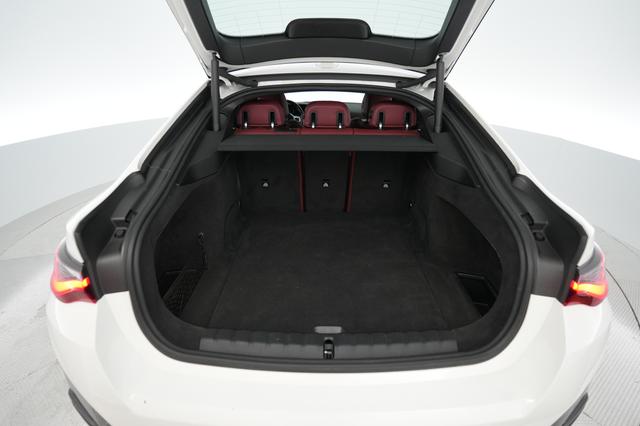 2023 BMW i4 — photo 6 of 25