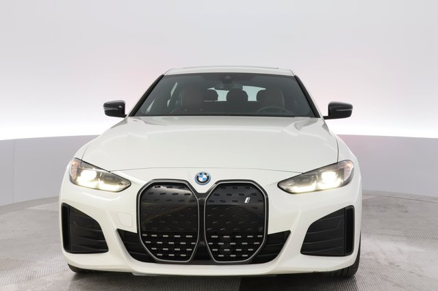 2023 BMW i4 — photo 9 of 25