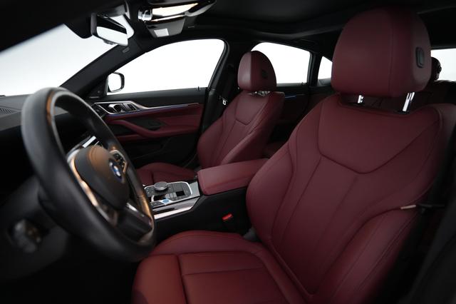 2023 BMW i4 — photo 3 of 23