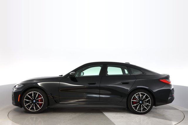 2023 BMW i4 — photo 12 of 23