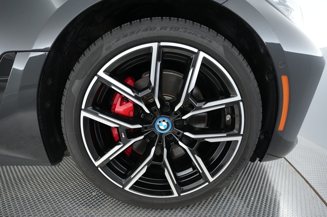 2023 BMW i4