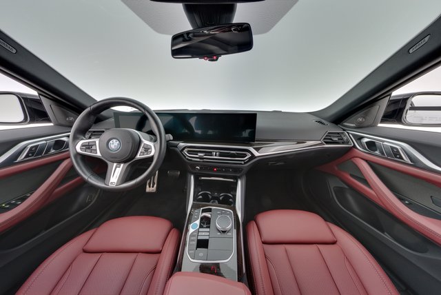 2023 BMW i4 — photo 19 of 23
