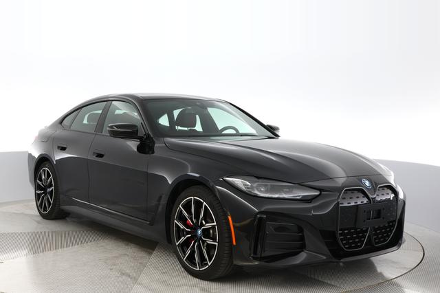 2023 BMW i4 — photo 9 of 23
