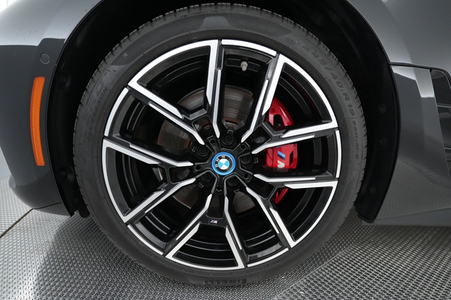 2023 BMW i4