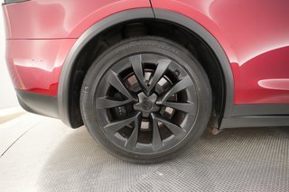 2023 Tesla Model X — photo 7 of 23