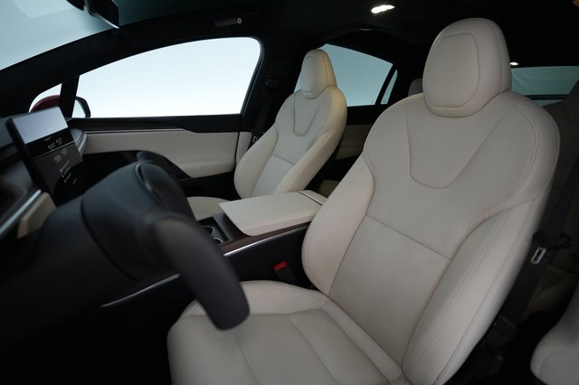2023 Tesla Model X — photo 3 of 23