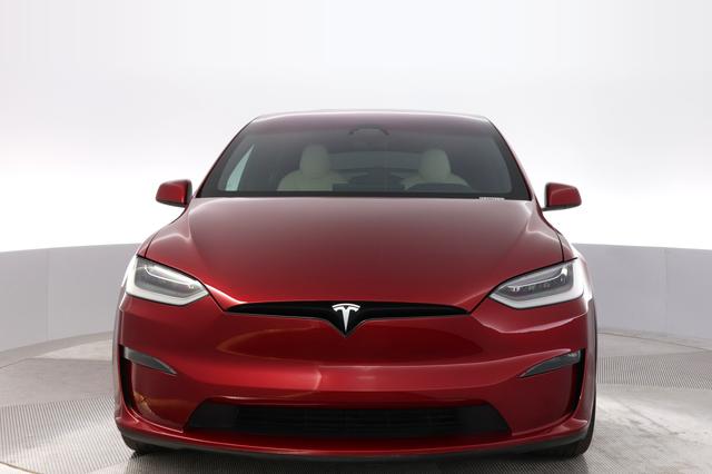 2023 Tesla Model X — photo 9 of 23