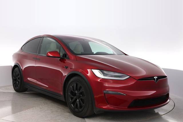 2023 Tesla Model X — photo 10 of 23