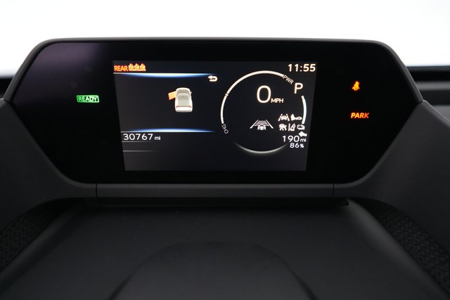 2023 Subaru Solterra — photo 5 of 18