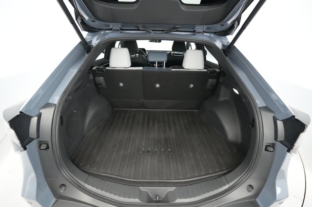 2023 Subaru Solterra — photo 6 of 18