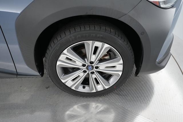 2023 Subaru Solterra — photo 7 of 18