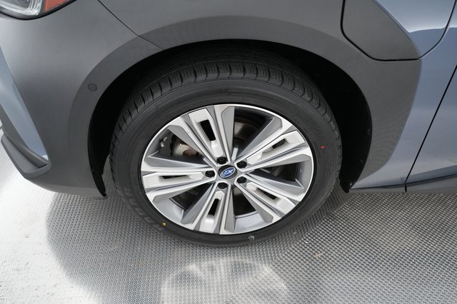 2023 Subaru Solterra — photo 14 of 18