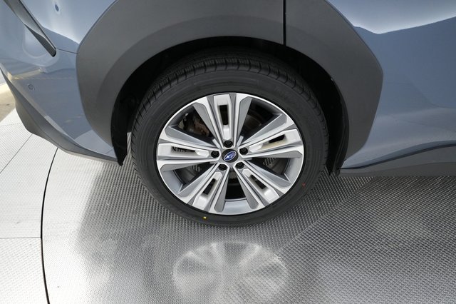 2023 Subaru Solterra — photo 13 of 18