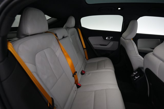 2023 Polestar 2 — photo 4 of 24
