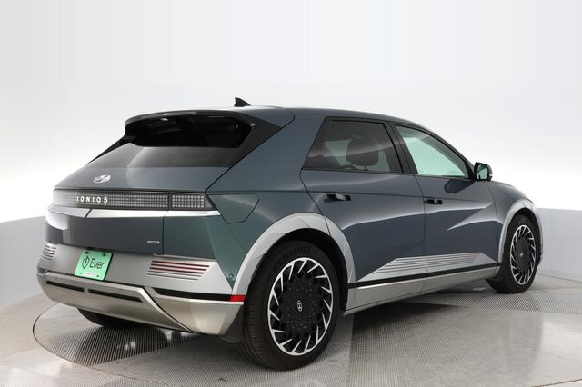 2024 Hyundai IONIQ 5 — photo 2 of 21