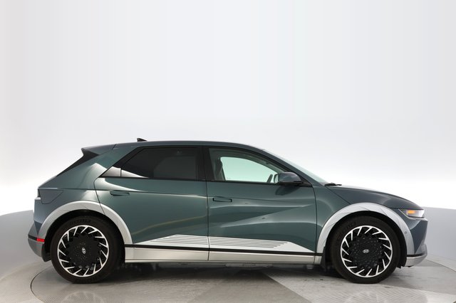 2024 Hyundai IONIQ 5 — photo 10 of 21