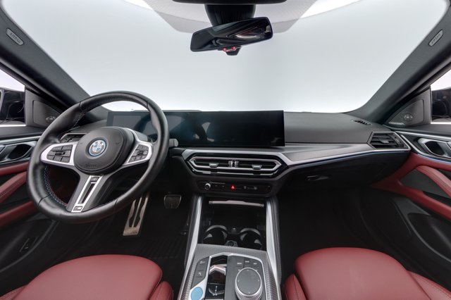 2024 BMW i4 — photo 21 of 24