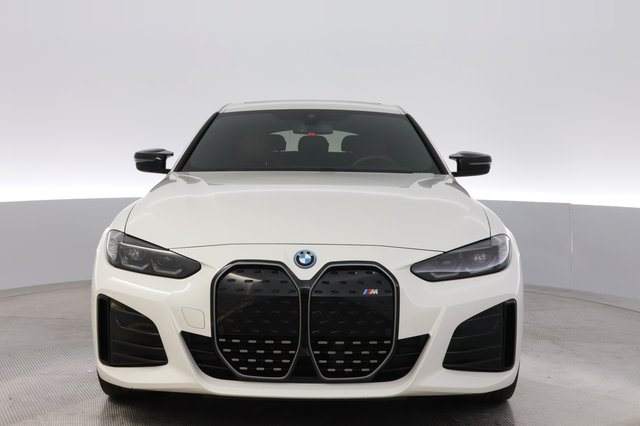 2024 BMW i4 — photo 9 of 24