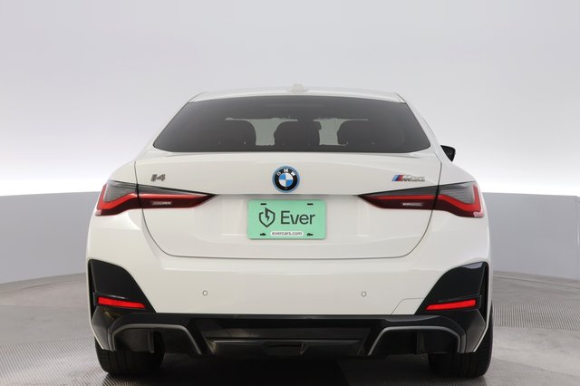 2024 BMW i4 — photo 12 of 24