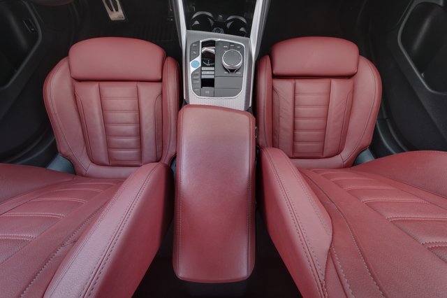 2024 BMW i4 — photo 22 of 24