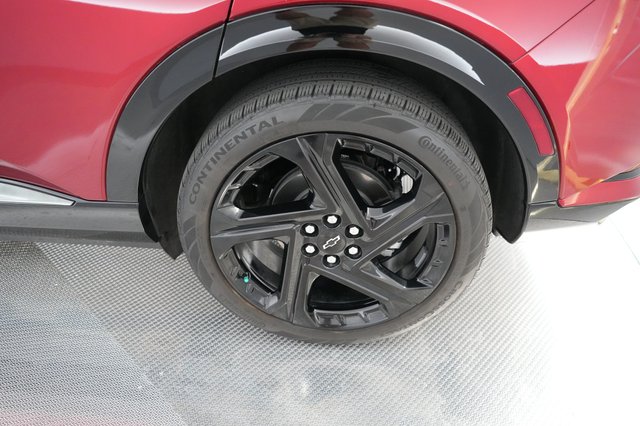 2024 Chevrolet Equinox EV — photo 7 of 20
