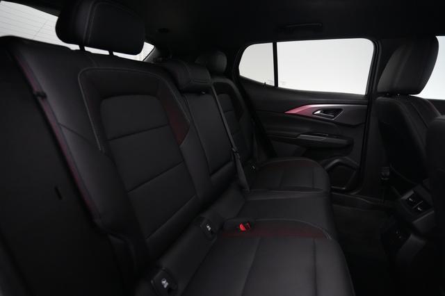 2024 Chevrolet Equinox EV — photo 4 of 20