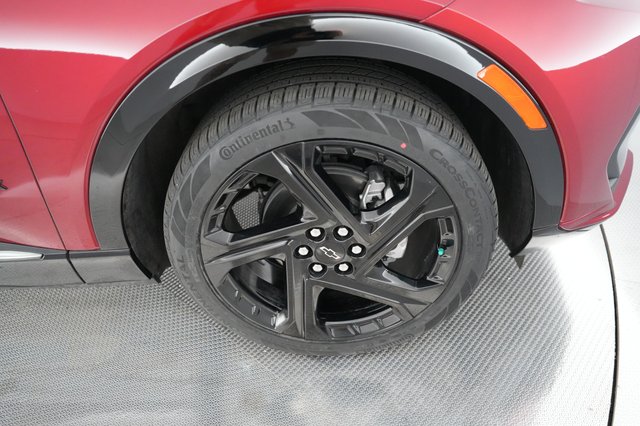 2024 Chevrolet Equinox EV — photo 15 of 20