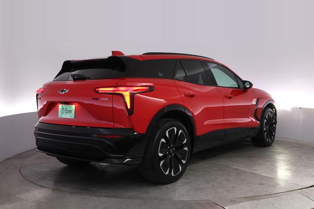 2024 Chevrolet Blazer EV — photo 2 of 21