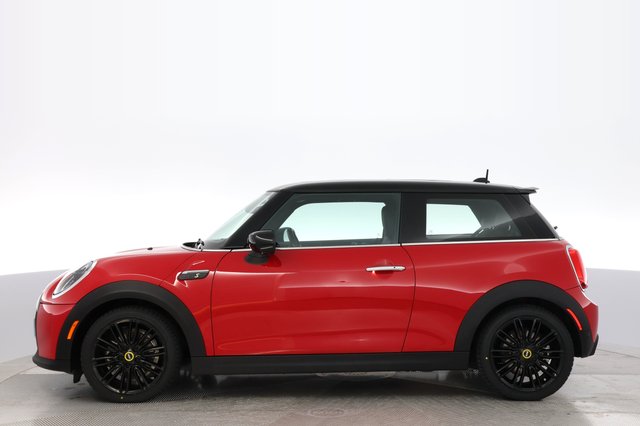 2024 MINI Cooper SE — photo 12 of 19
